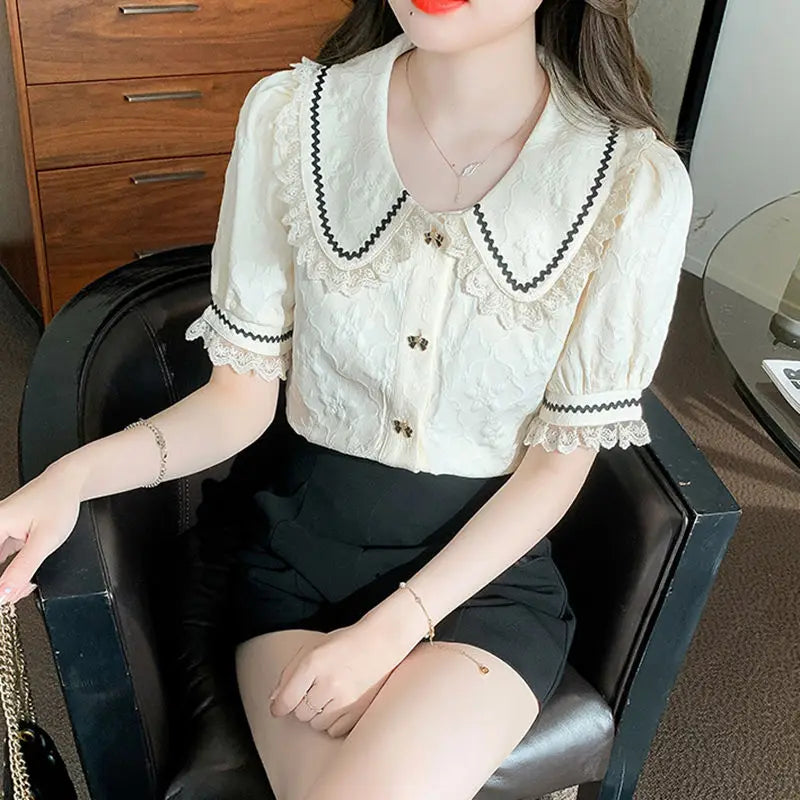 Haut Chic à Col Claudine