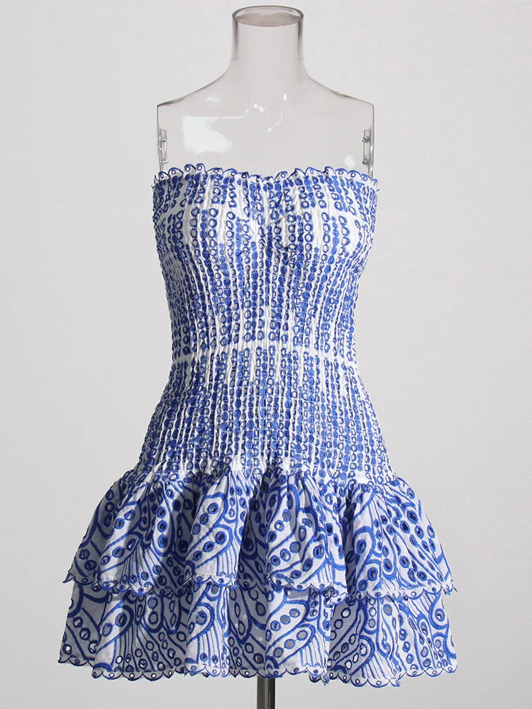 Robe Asymétrique à Découpes