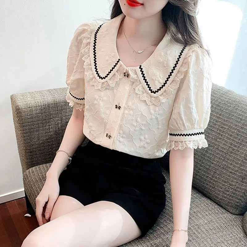 Haut Chic à Col Claudine