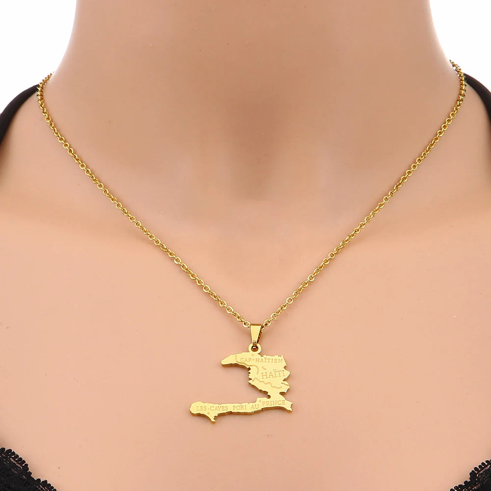 Collier Pendentif Carte d’Haïti en Acier Inoxydable
