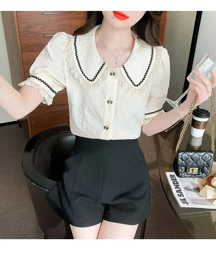 Haut Chic à Col Claudine