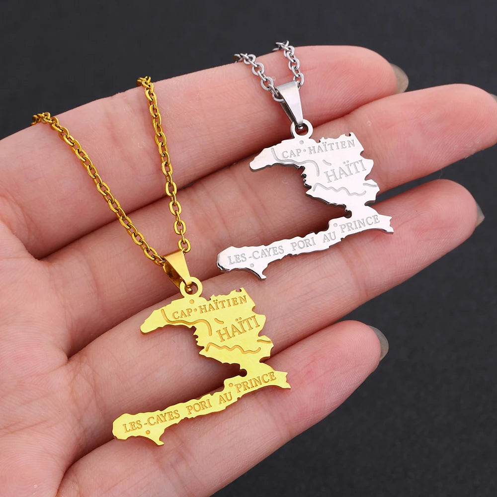 Collier Pendentif Carte d’Haïti en Acier Inoxydable