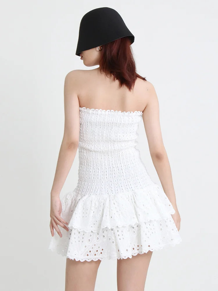 Robe Asymétrique à Découpes