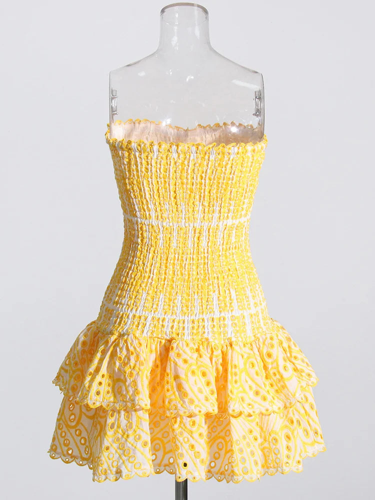 Robe Asymétrique à Découpes