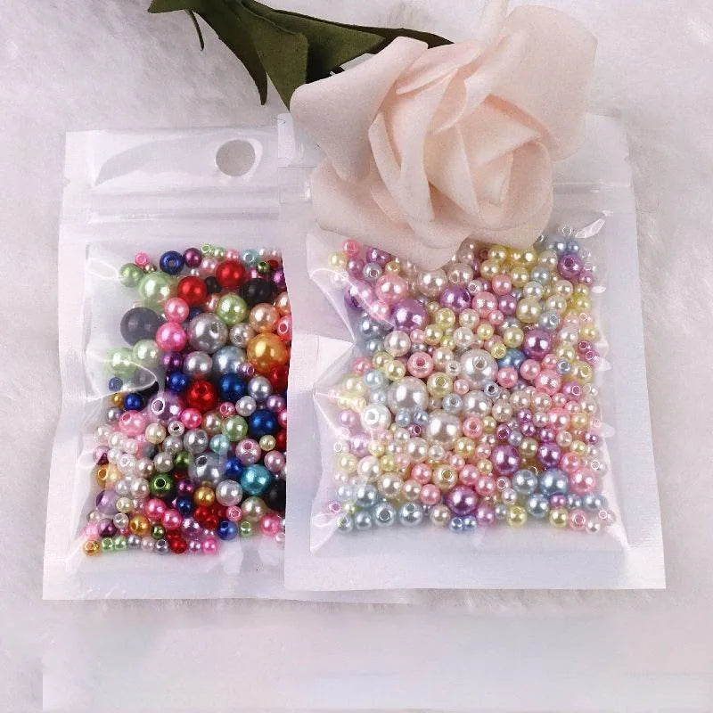 Lot de 150 Perles Colorées en Plastique