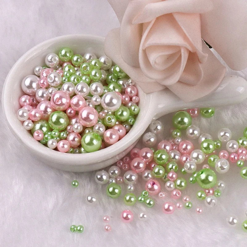 Lot de 150 Perles Colorées en Plastique