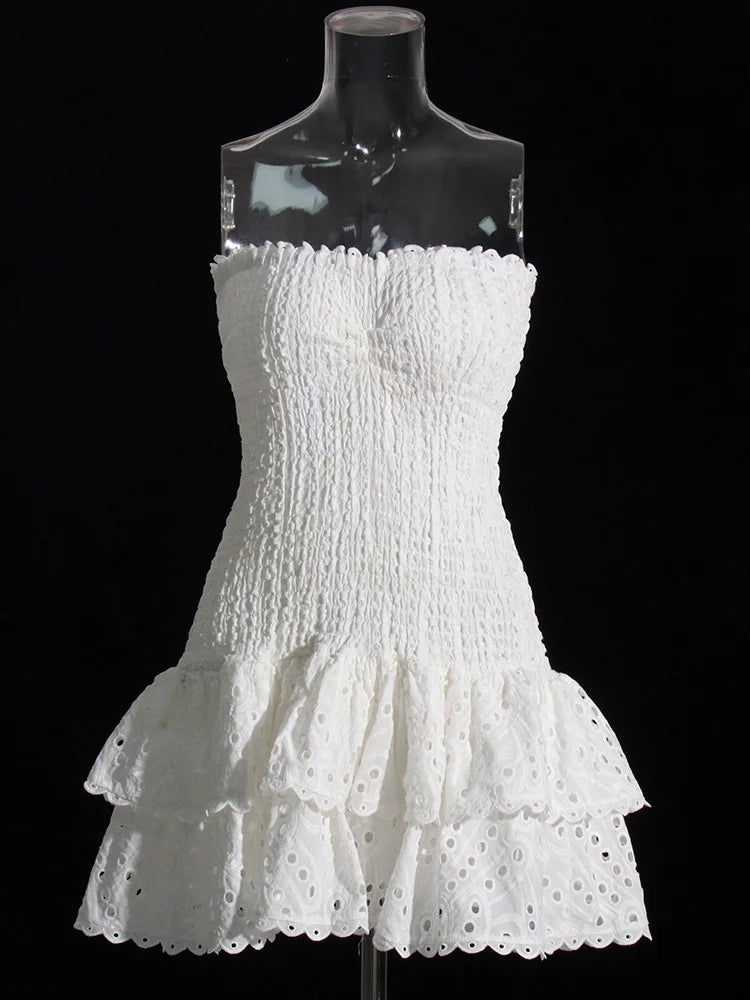 Robe Asymétrique à Découpes