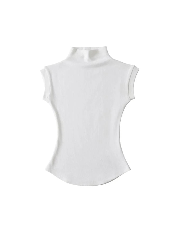 Sleeveless turtleneck T-shirt