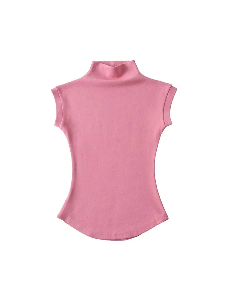 Sleeveless turtleneck T-shirt