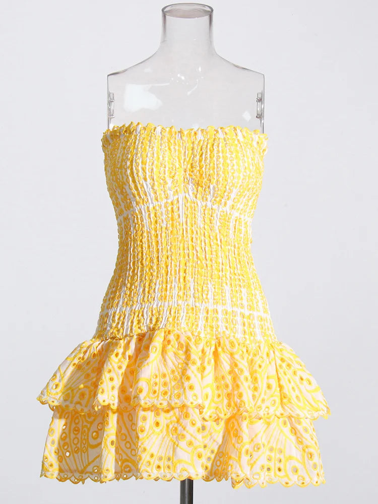 Robe Asymétrique à Découpes