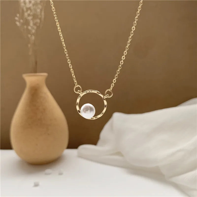 Collier Tendance avec Pendentif Cercle en Cristal