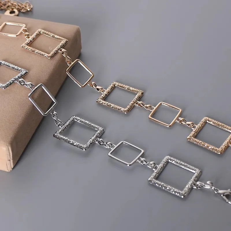 Chaîne de Taille Dorée Quadrilatère