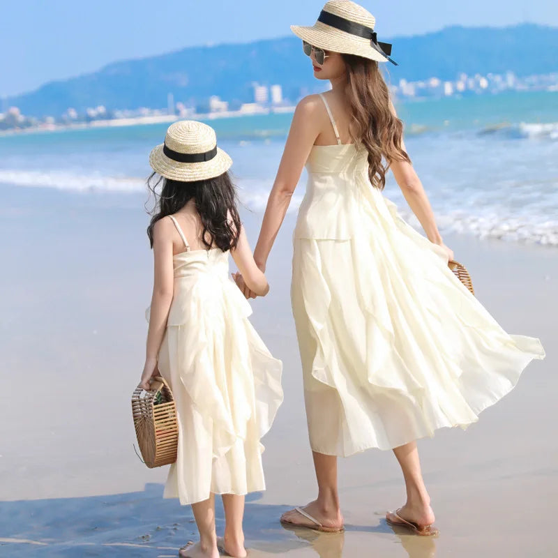 Resorts Look Mother and Daughter Sling Dress Vacation Mom Baby Girls Beige Beach Dresses Holiday Mommy and Me Matching Clothing