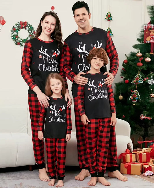 Ensemble Pyjama Assorti de Noël pour Toute la Famille