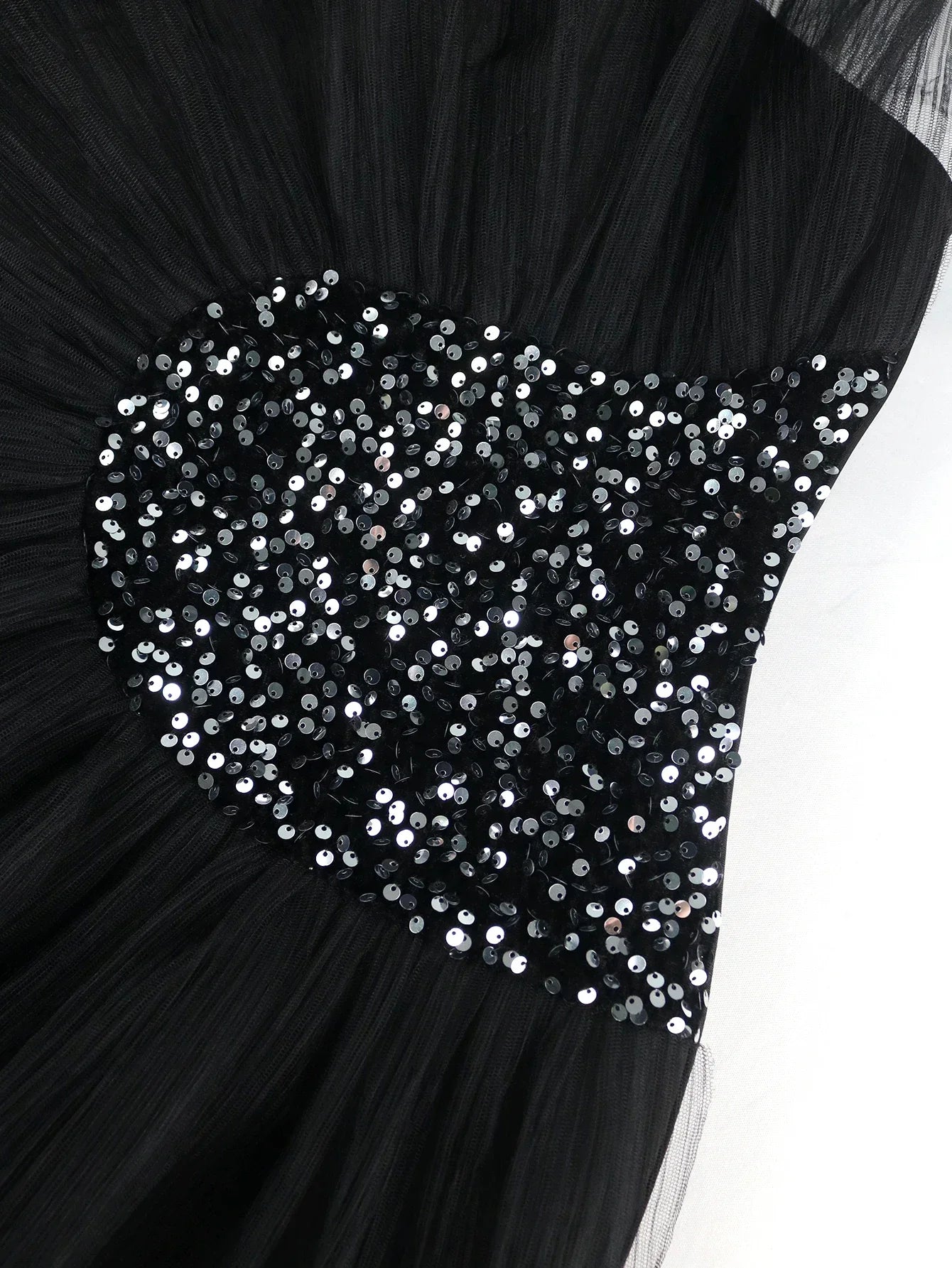 Sequined flower strapless dress