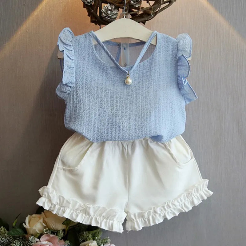 Girl's sleeveless pearl set